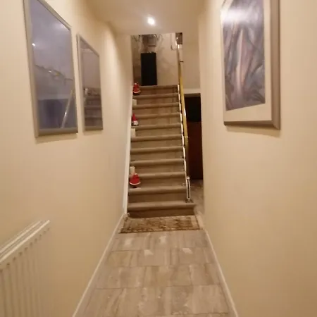 Privatunterkunft Border Bliss - Private With Bathroom In A Cozy *