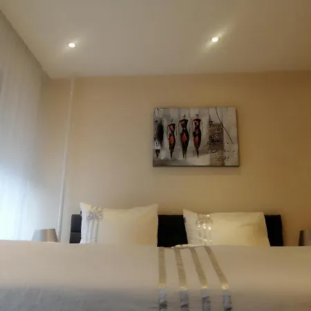 Séjour chez l'habitant Border Bliss - Private With Bathroom In A Cozy Kerkrade