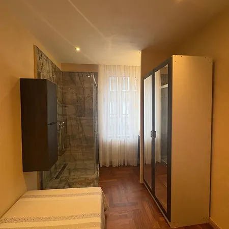 Border Bliss - Private With Bathroom In A Cozy *