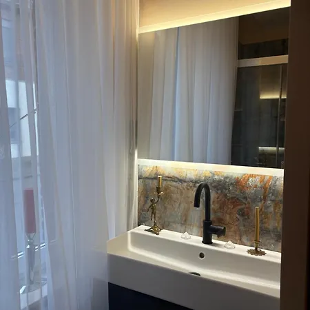 Séjour chez l'habitant Border Bliss - Private With Bathroom In A Cozy *