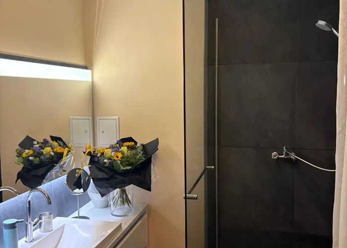 Border Bliss - Private With Bathroom In A Cozy